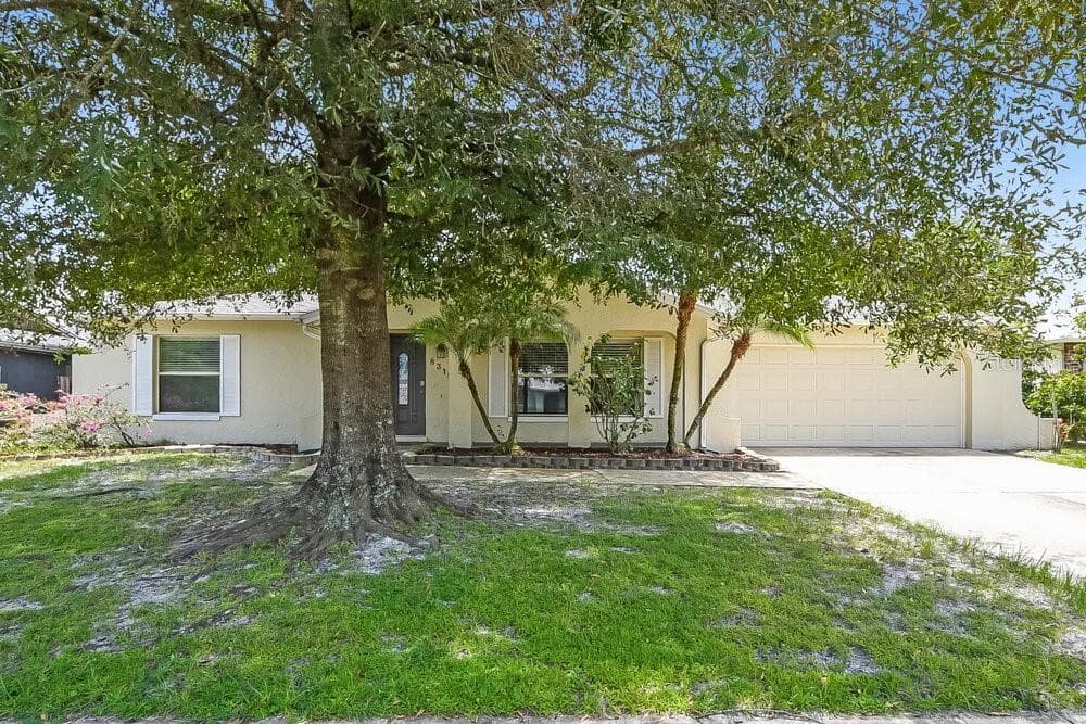 8318 MATTITUCK CIRCLE ORLANDO, FL 32829