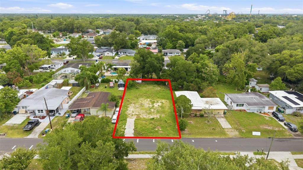 8714 N HYALEAH ROAD TAMPA, FL 33617