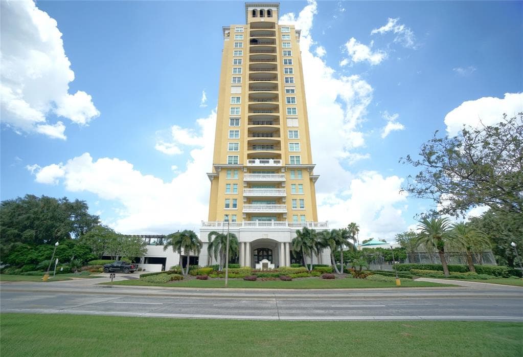 345 BAYSHORE BOULEVARD UNIT 1810