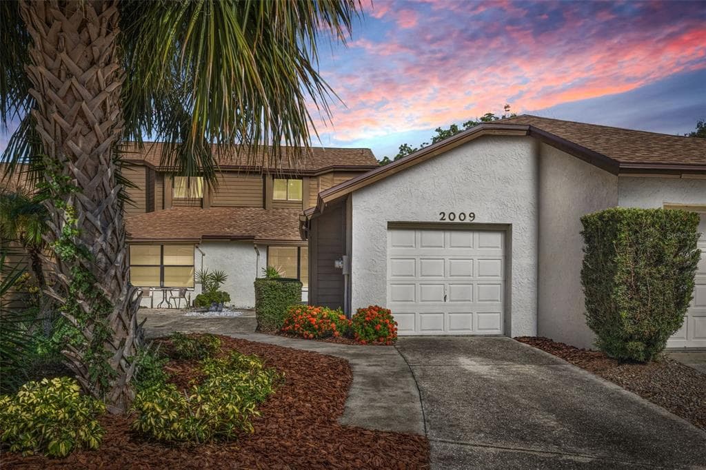 2009 PHILIPPE COURT SAFETY HARBOR, FL 34695