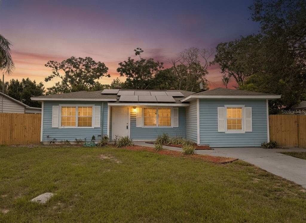 111 W GRAPEFRUIT CIRCLE CLEARWATER, FL 33759