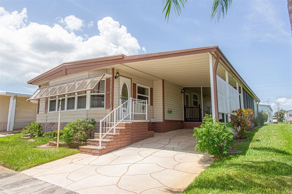 161 HICKORY GATE DRIVE PALM HARBOR, FL 34684