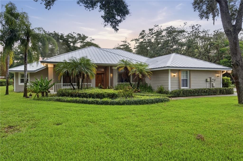 2042 ACADEMY COURT NEW PORT RICHEY, FL 34655