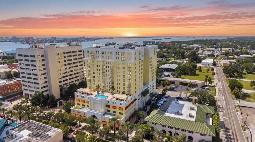 628 CLEVELAND STREET UNIT 1507 CLEARWATER, FL 33755