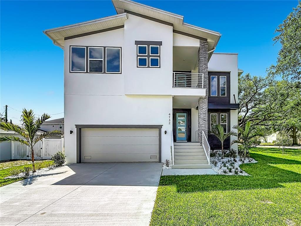 4732 W WALLCRAFT AVENUE TAMPA, FL 33611