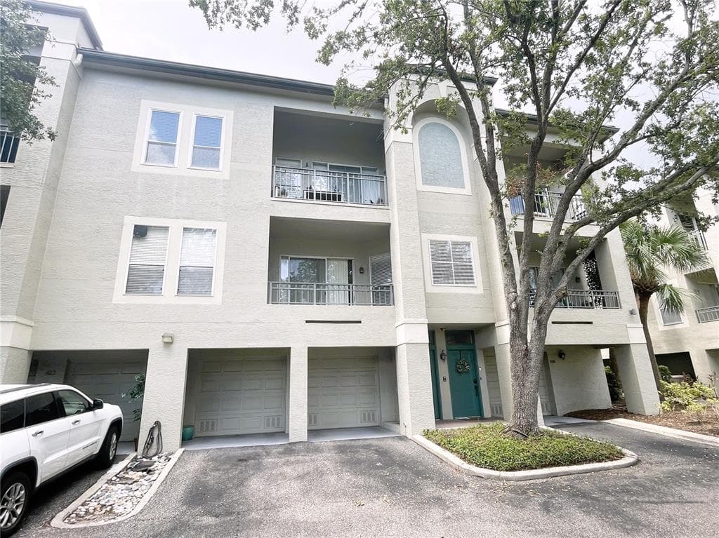 614 SEASCAPE WAY TAMPA, FL 33602