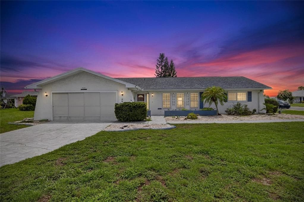 1743 COCO PALM CIRCLE
