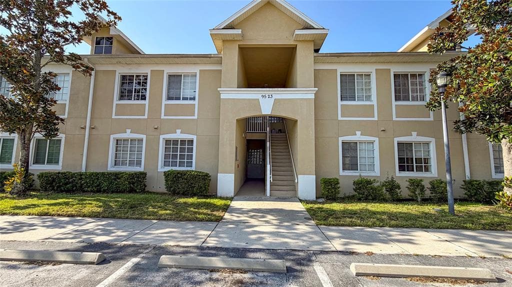 9523 GROVEDALE CIRCLE UNIT 101
