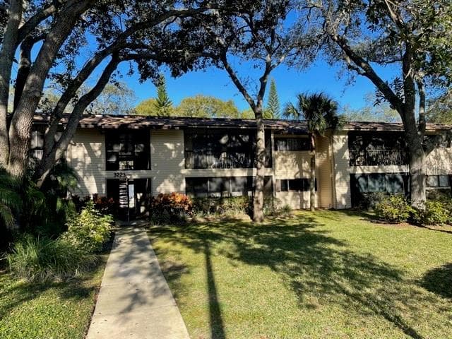 3223 FOX CHASE CIRCLE N UNIT 203