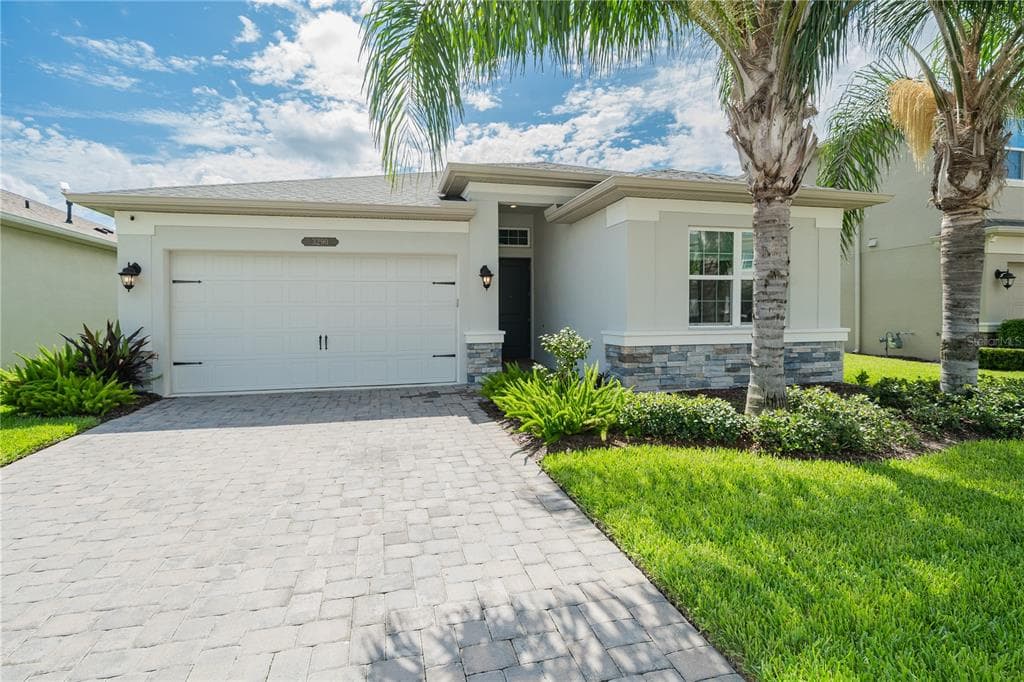 3290 GREAT BANYAN WAY