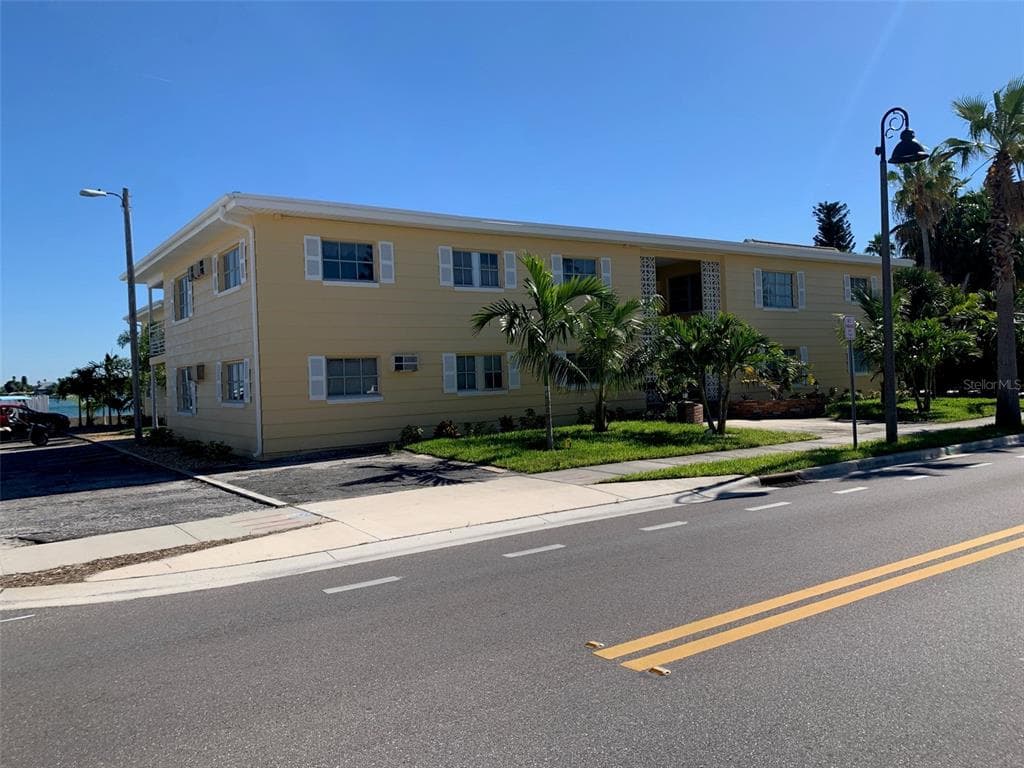 1605 PASS A GRILLE WAY UNIT 1