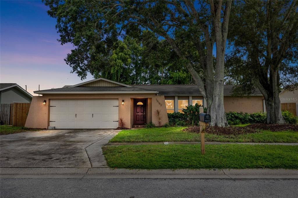 12152 BONNIE TERRACE
