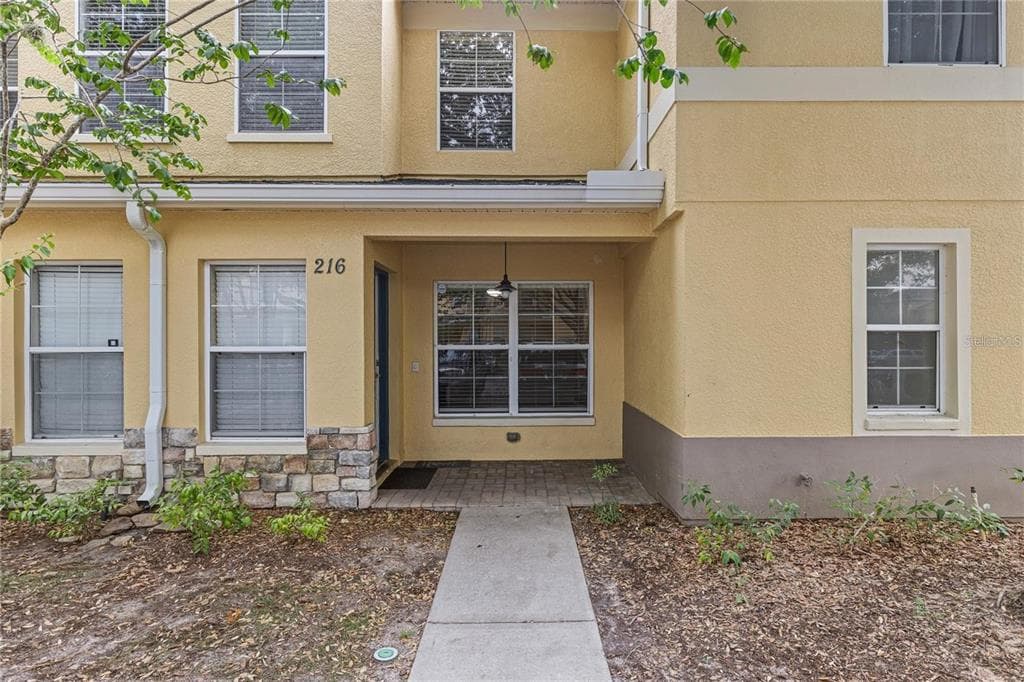 216 DRAGONS VALRICO, FL 33594