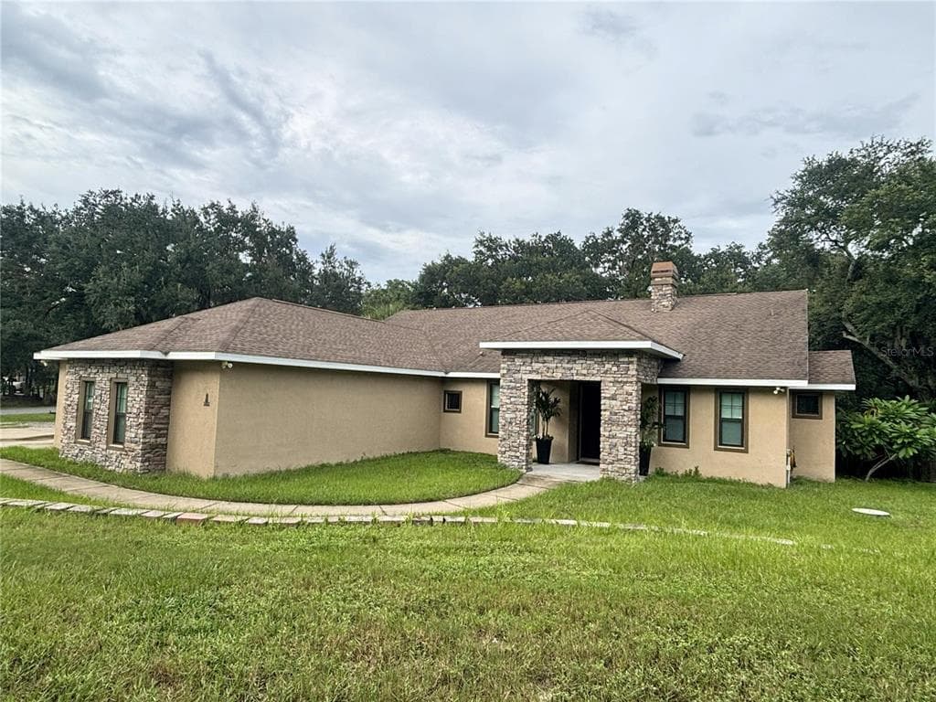 1605 BUTCH CASSIDY TRAIL WIMAUMA, FL 33598