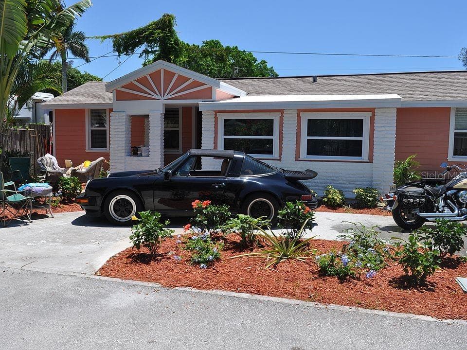 129 94TH AVENUE TREASURE ISLAND, FL 33706